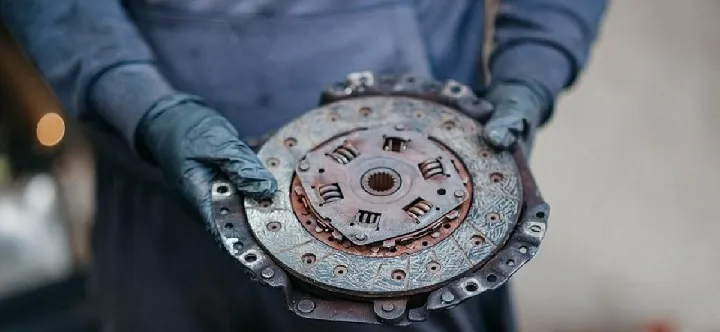 بررسی و تعویض دندههای ساییده شده