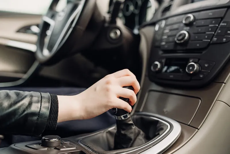 تعویض دنده مشکل است