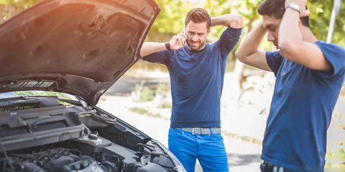 خالی شدن باتری خودرو و دلایل آن