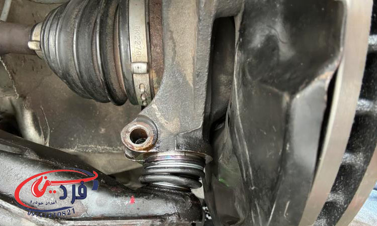 مراحل تعمیر سیبک خودرو